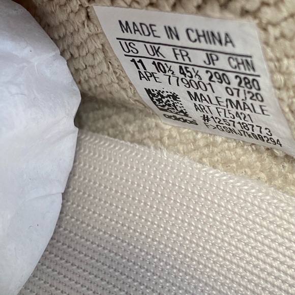 Yeezy 350 V2 ISRAFI - Picture 7 of 10